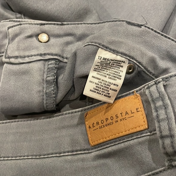 2 pair Aeropostale women’s jeans size 12 - Picture 5 of 8